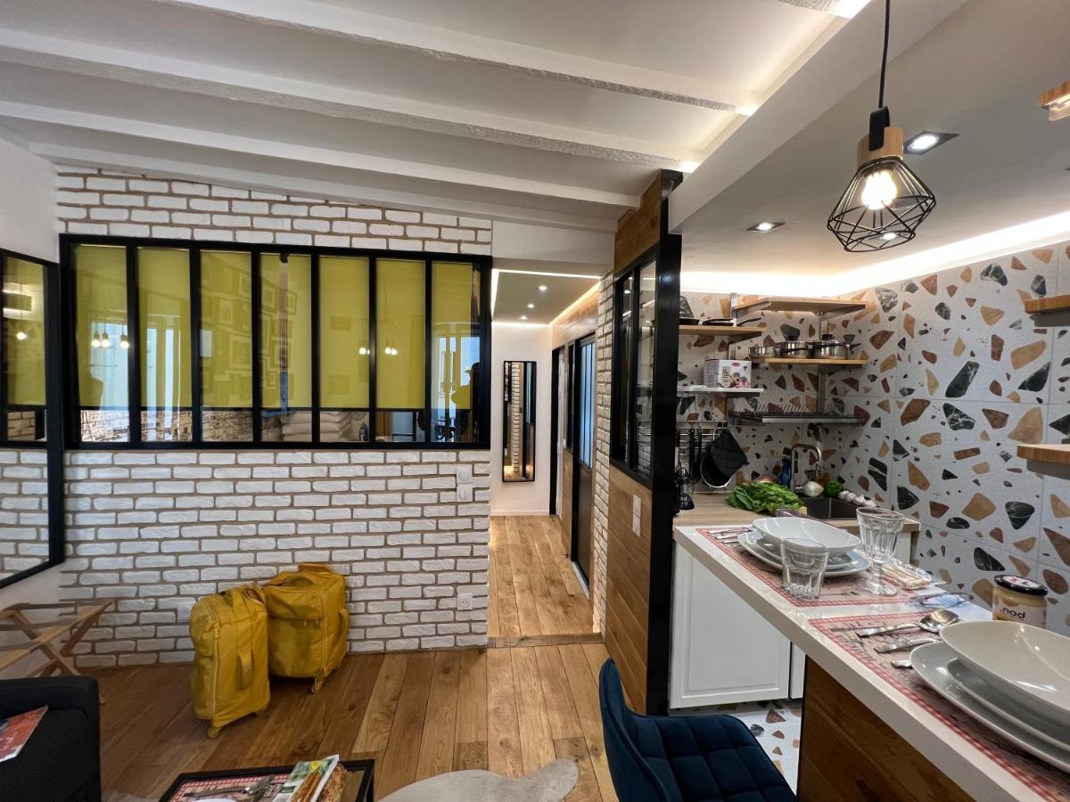 Appartement Montmartre Sacre Coeur Parigi Esterno foto